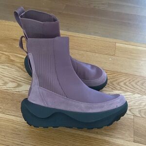 The North Face Halseigh Knit boots.Womens leather.High rated